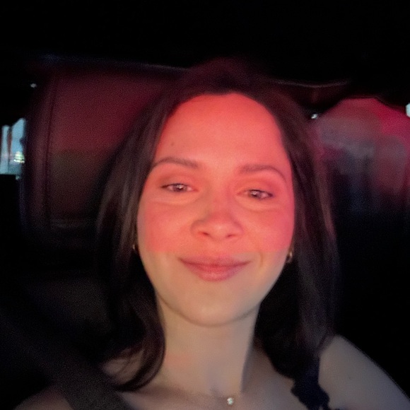 Meet your Posher, Kelly - Picture 1 of 1